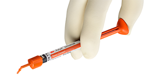 3M RelyX Universal Seringue